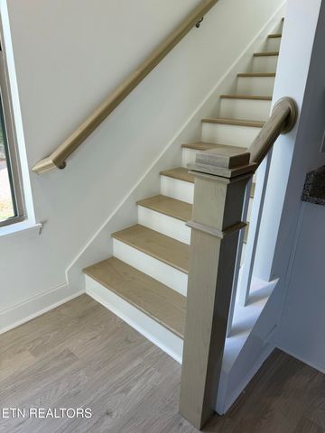 1820 Bennett Village Drive, Maryville, TN 37804