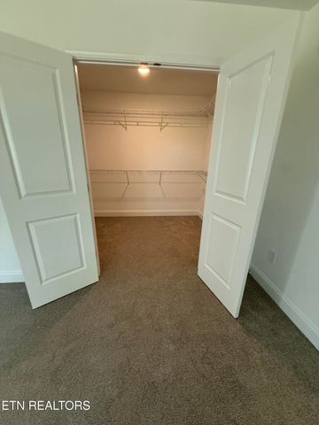 1820 Bennett Village Drive, Maryville, TN 37804