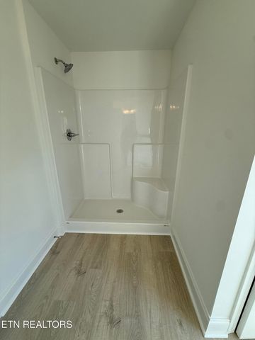 1820 Bennett Village Drive, Maryville, TN 37804