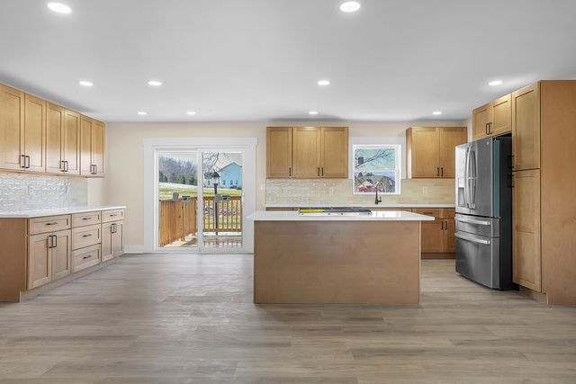 1952 Hayes Leonard Road, Valparaiso, IN 46385