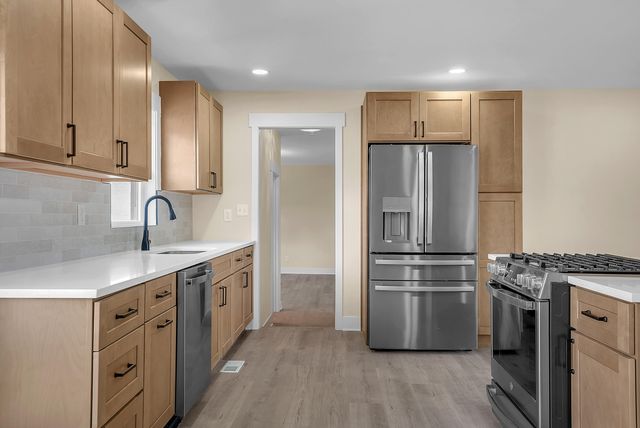 1952 Hayes Leonard Road, Valparaiso, IN 46385