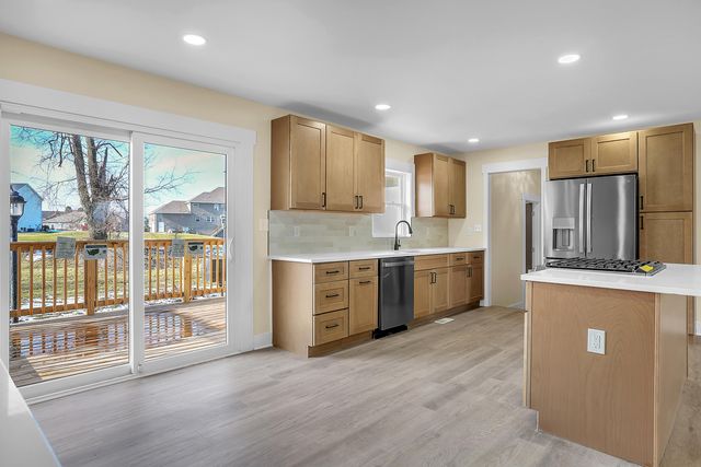 1952 Hayes Leonard Road, Valparaiso, IN 46385