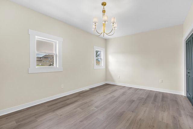 1952 Hayes Leonard Road, Valparaiso, IN 46385