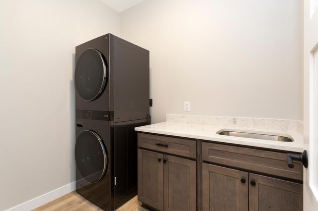 249 Saddle Ridge Lane, Troy Twp, WI 54022