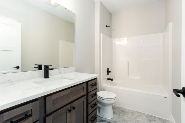 249 Saddle Ridge Lane, Troy Twp, WI 54022