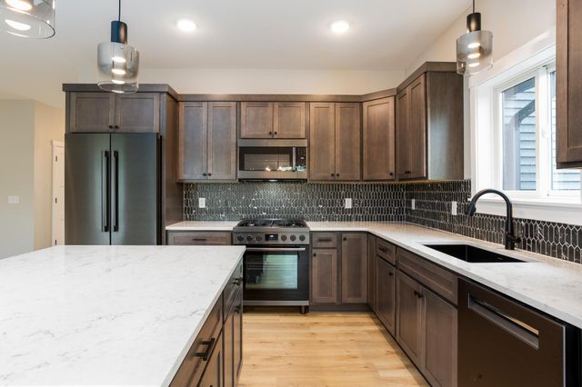 249 Saddle Ridge Lane, Troy Twp, WI 54022