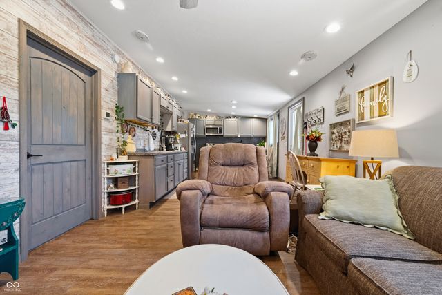 7134 Sandrea, Ladoga, IN 47954
