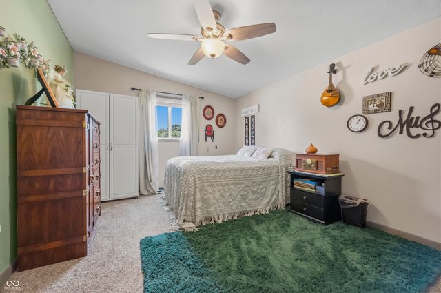 7134 Sandrea, Ladoga, IN 47954