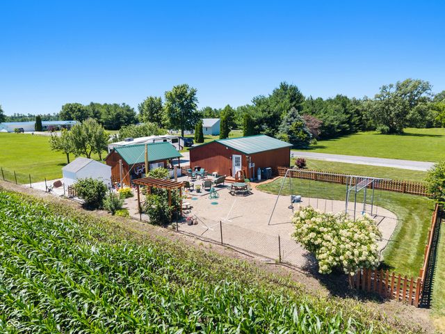 7134 Sandrea, Ladoga, IN 47954
