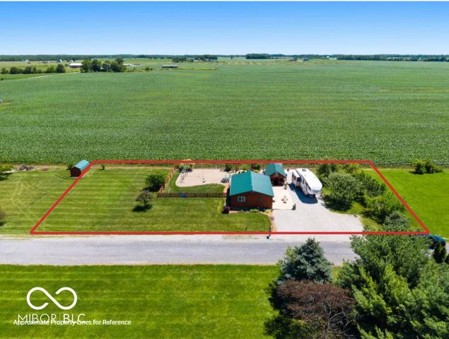 7134 Sandrea, Ladoga, IN 47954