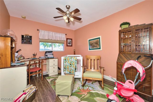 401 SE 23rd TER, Cape Coral, FL 33990