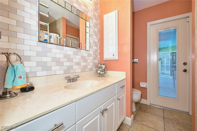 401 SE 23rd TER, Cape Coral, FL 33990