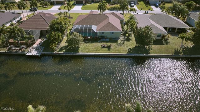 401 SE 23rd TER, Cape Coral, FL 33990
