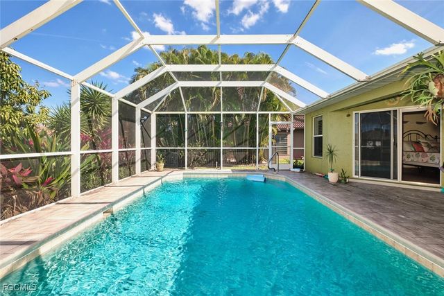 401 SE 23rd TER, Cape Coral, FL 33990