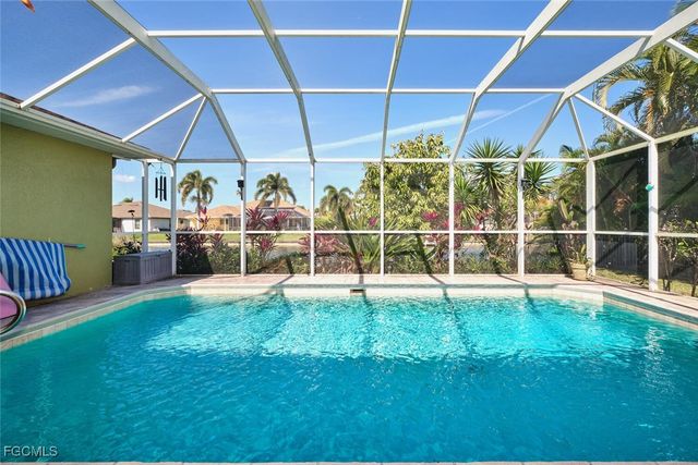 401 SE 23rd TER, Cape Coral, FL 33990