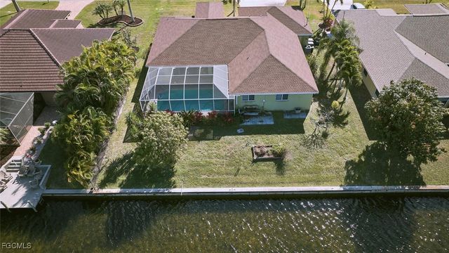 401 SE 23rd TER, Cape Coral, FL 33990