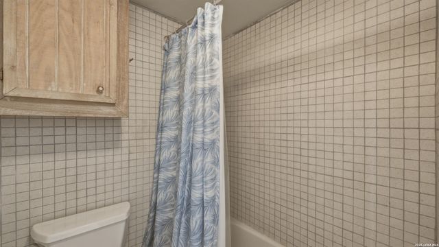 113 Creekview Dr, Canyon Lake, TX 78133