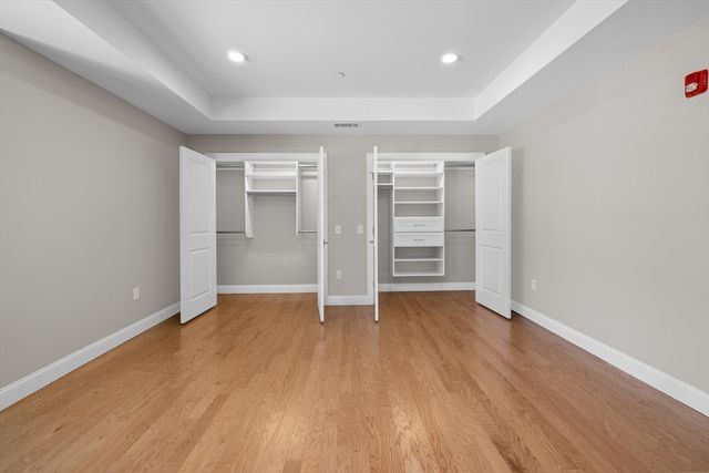 485 Blue Hills Parkway 12, Milton, MA 02186