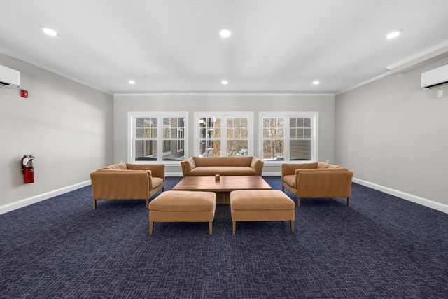 485 Blue Hills Parkway 12, Milton, MA 02186