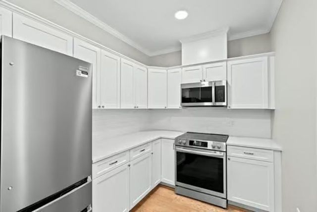 485 Blue Hills Parkway 12, Milton, MA 02186