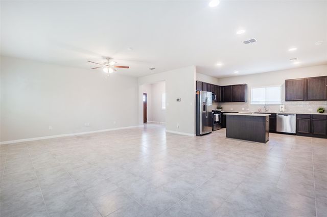 658 Nautical LOOP, Kyle, TX 78640
