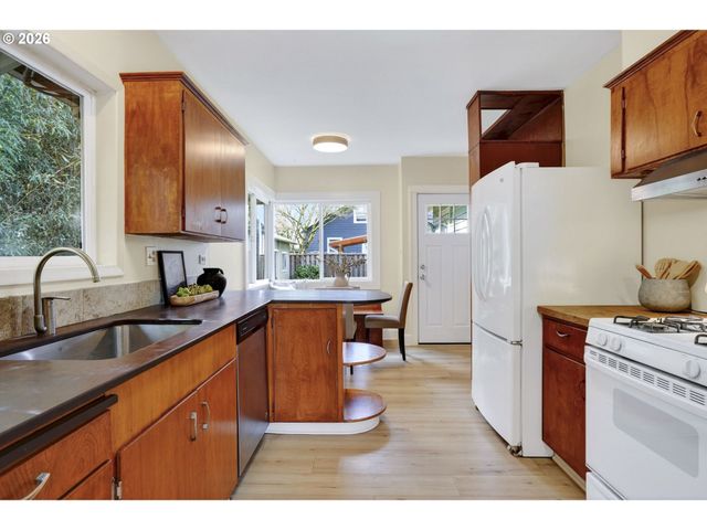 6433 Se 19TH Ave, Portland, OR 97202