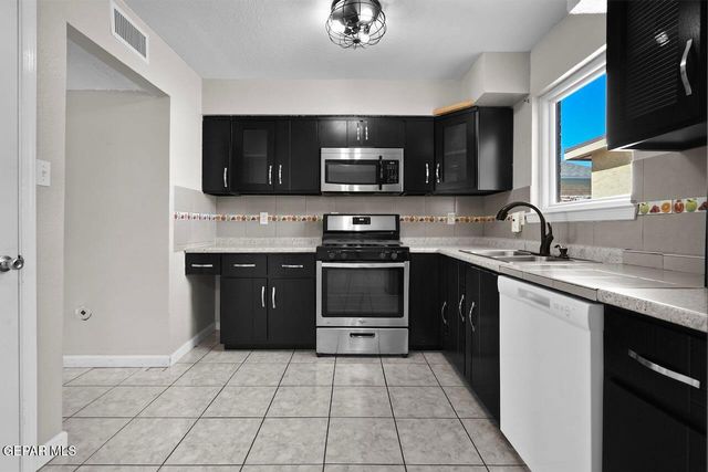 10953 Casey Stengel Place, El Paso, TX 79934