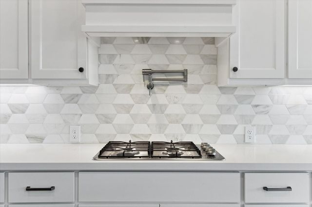 9951 Chapman Trail, Manvel, TX 77578