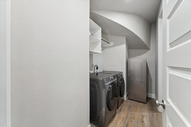 9951 Chapman Trail, Manvel, TX 77578