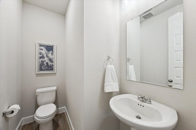 9951 Chapman Trail, Manvel, TX 77578