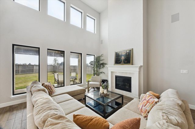 9951 Chapman Trail, Manvel, TX 77578