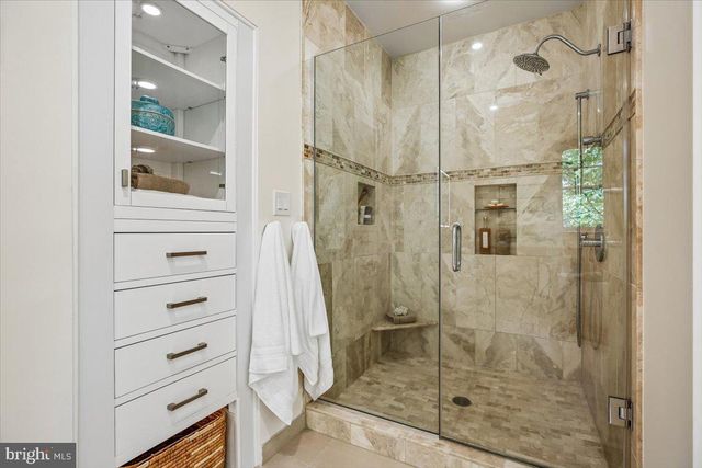 6302 WALHONDING RD, Bethesda, MD 20816