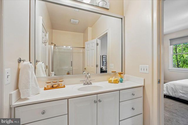 6302 WALHONDING RD, Bethesda, MD 20816