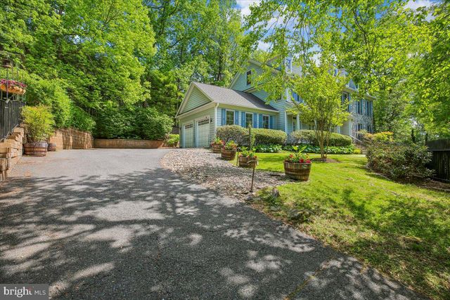 6302 WALHONDING RD, Bethesda, MD 20816