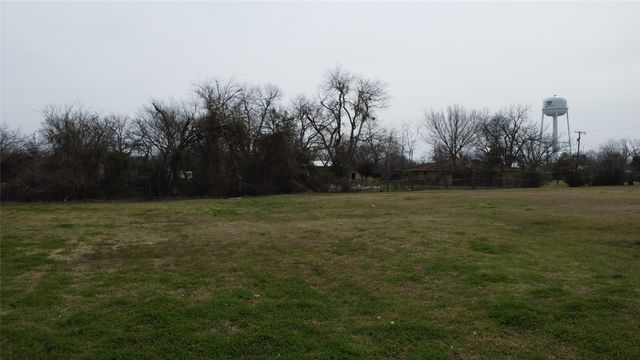 512 Pinson Road, Forney, TX 75126