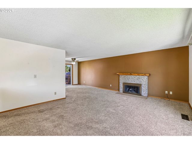 1485 Se 11TH St, Gresham, OR 97080