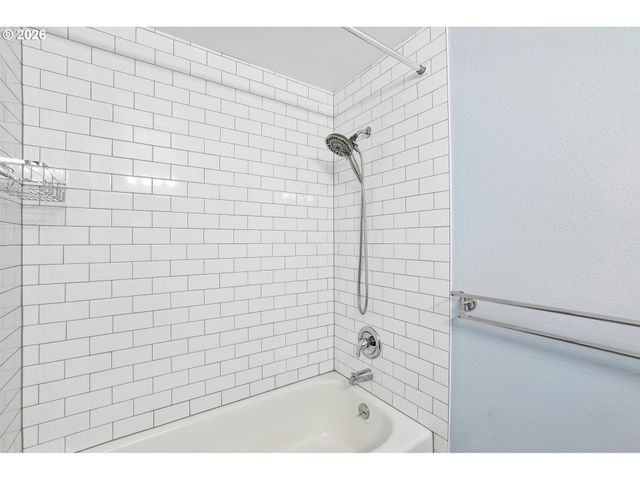 1485 Se 11TH St, Gresham, OR 97080