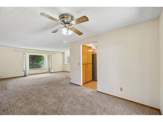 1485 Se 11TH St, Gresham, OR 97080