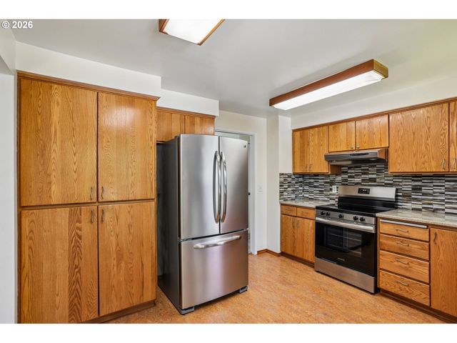 1485 Se 11TH St, Gresham, OR 97080