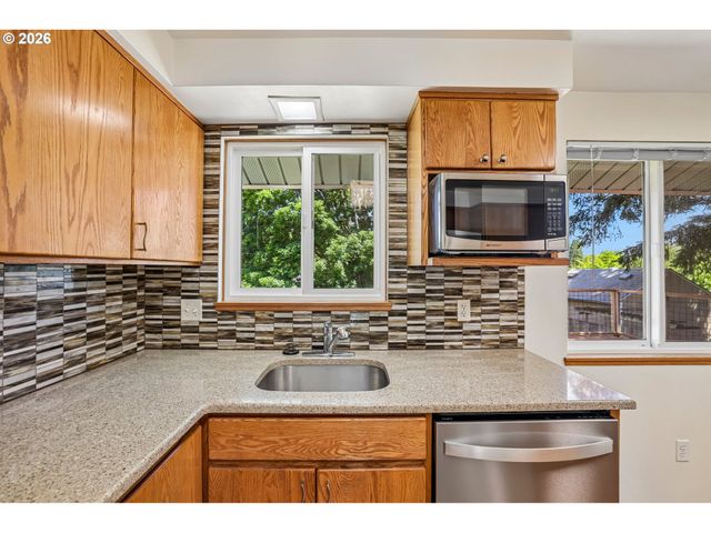 1485 Se 11TH St, Gresham, OR 97080