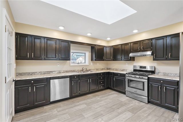 21 Mechanic Street, Schroeppel, NY 13135