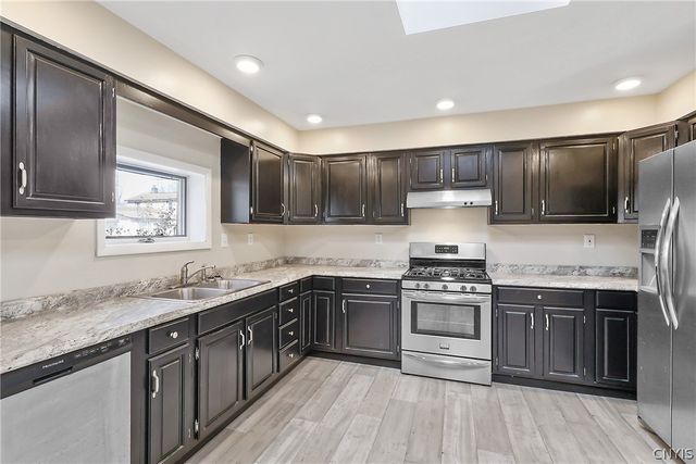 21 Mechanic Street, Schroeppel, NY 13135