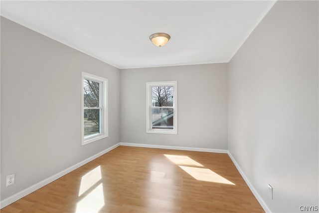 21 Mechanic Street, Schroeppel, NY 13135