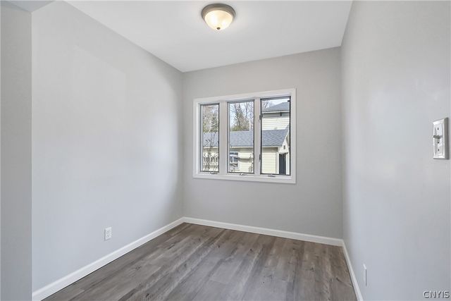 21 Mechanic Street, Schroeppel, NY 13135