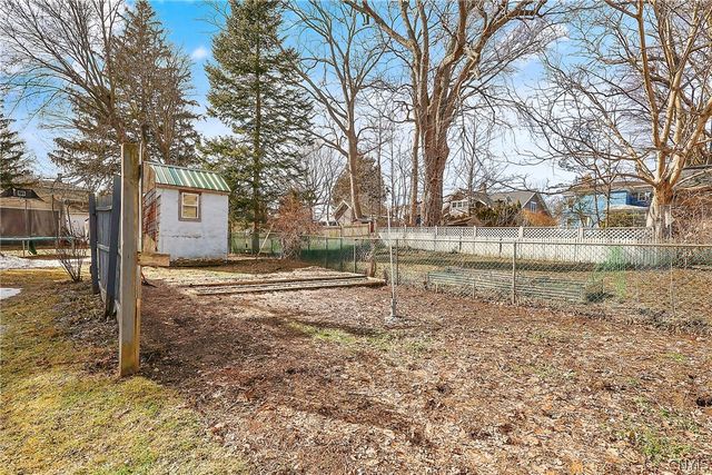 21 Mechanic Street, Schroeppel, NY 13135