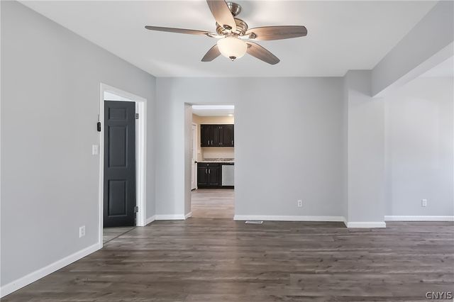 21 Mechanic Street, Schroeppel, NY 13135