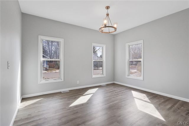 21 Mechanic Street, Schroeppel, NY 13135