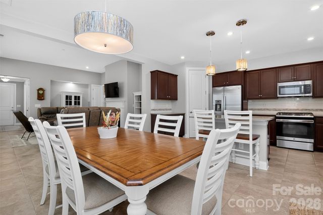 4122 Moxie Way, Charlotte, NC 28215