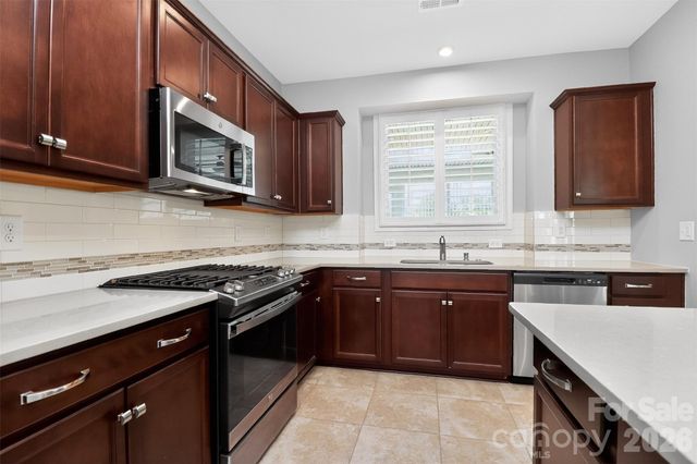 4122 Moxie Way, Charlotte, NC 28215