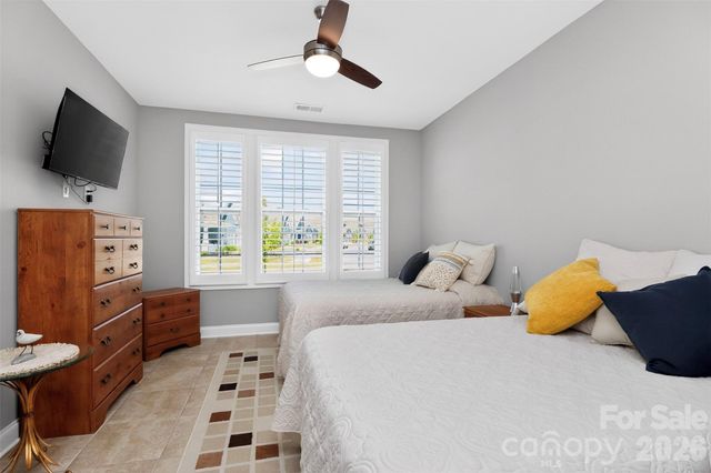 4122 Moxie Way, Charlotte, NC 28215